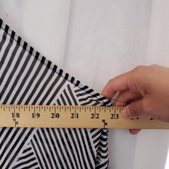 No Boundaries Black White Stripe Adjustable Sheer Beach Cover Dress Size 2X - Picture 4 of 12